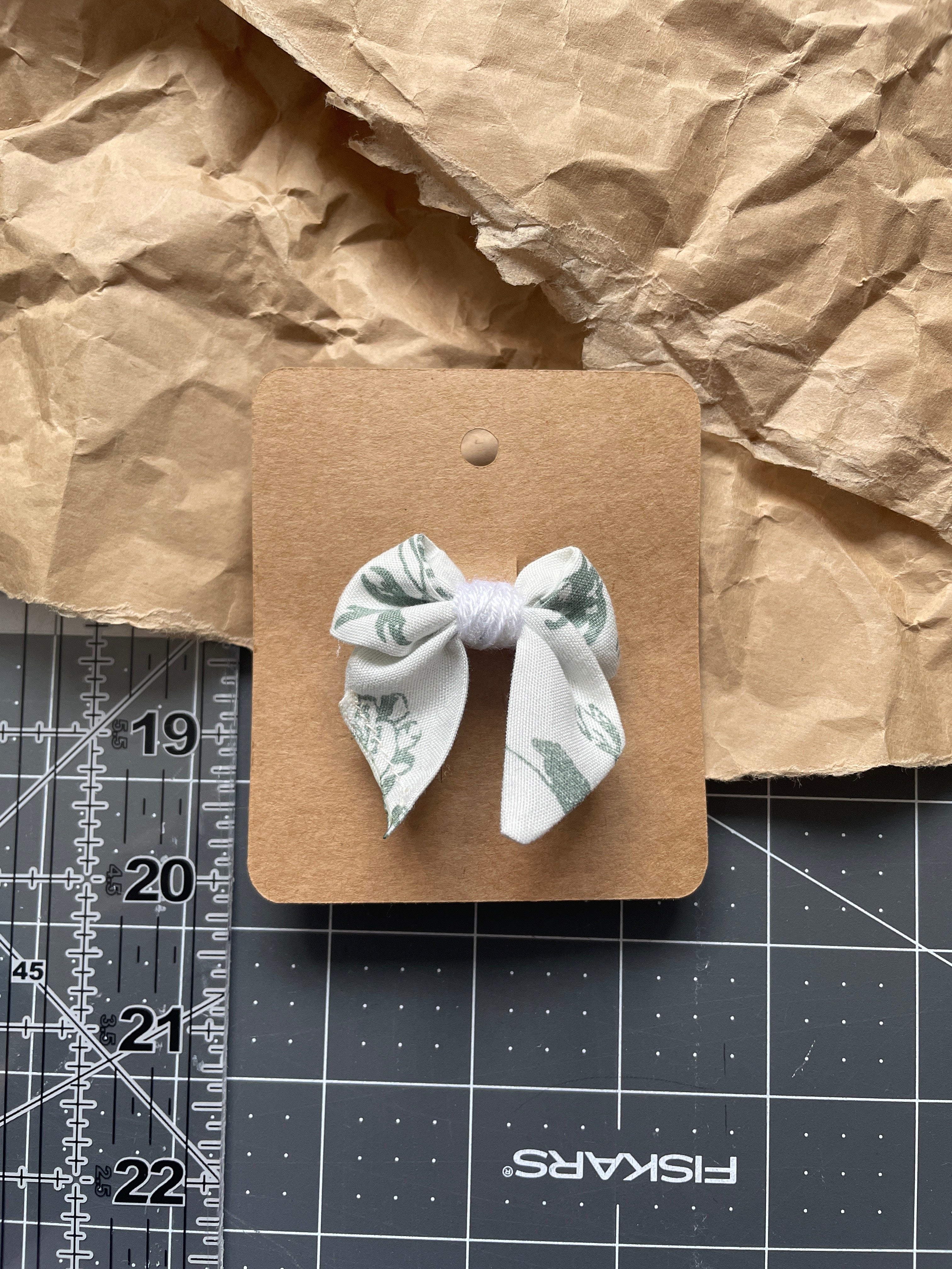 🎀 Upcycled Mini Bow Hair Clip - Greenery