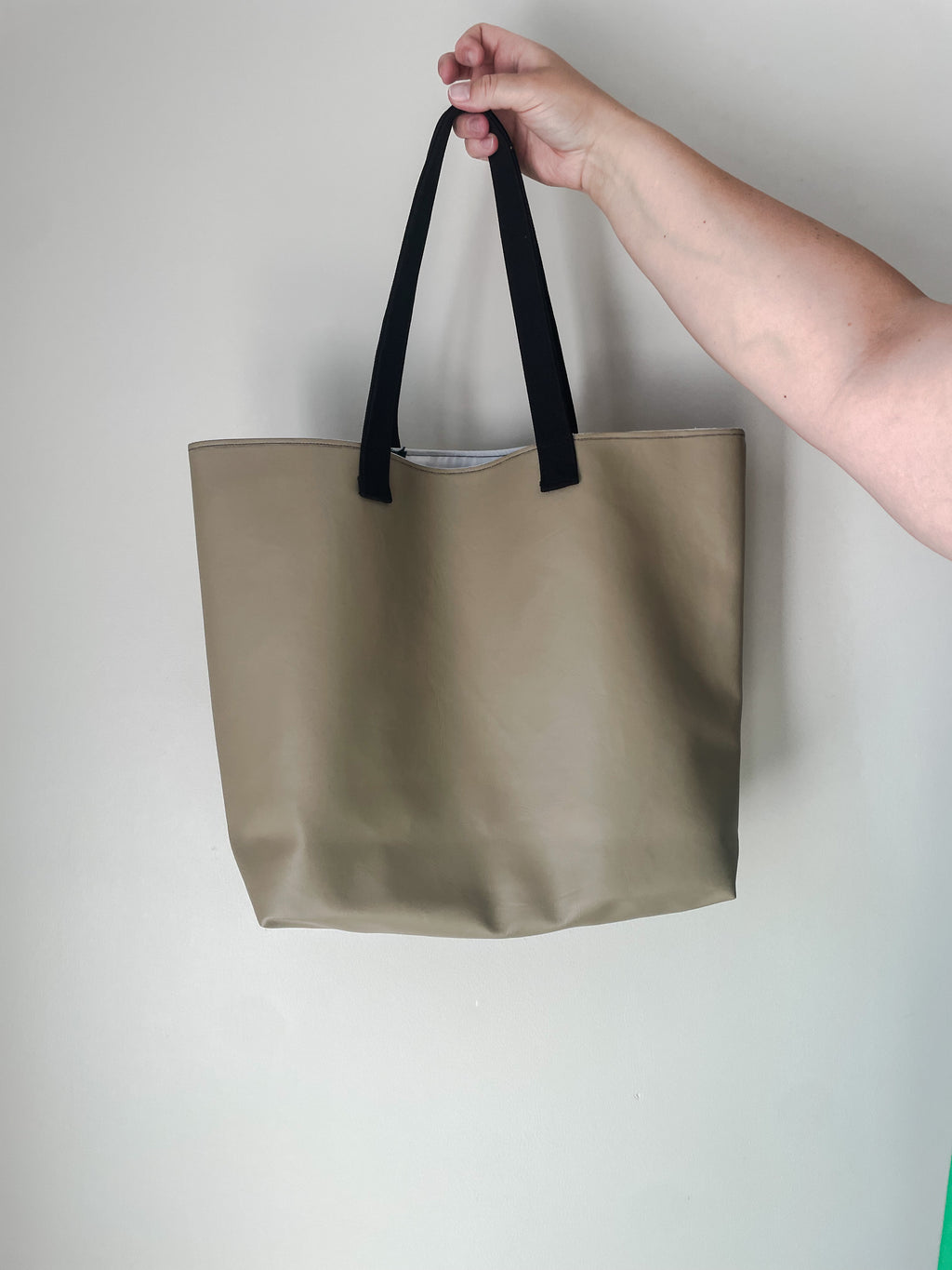 Tote | Large Vinyl