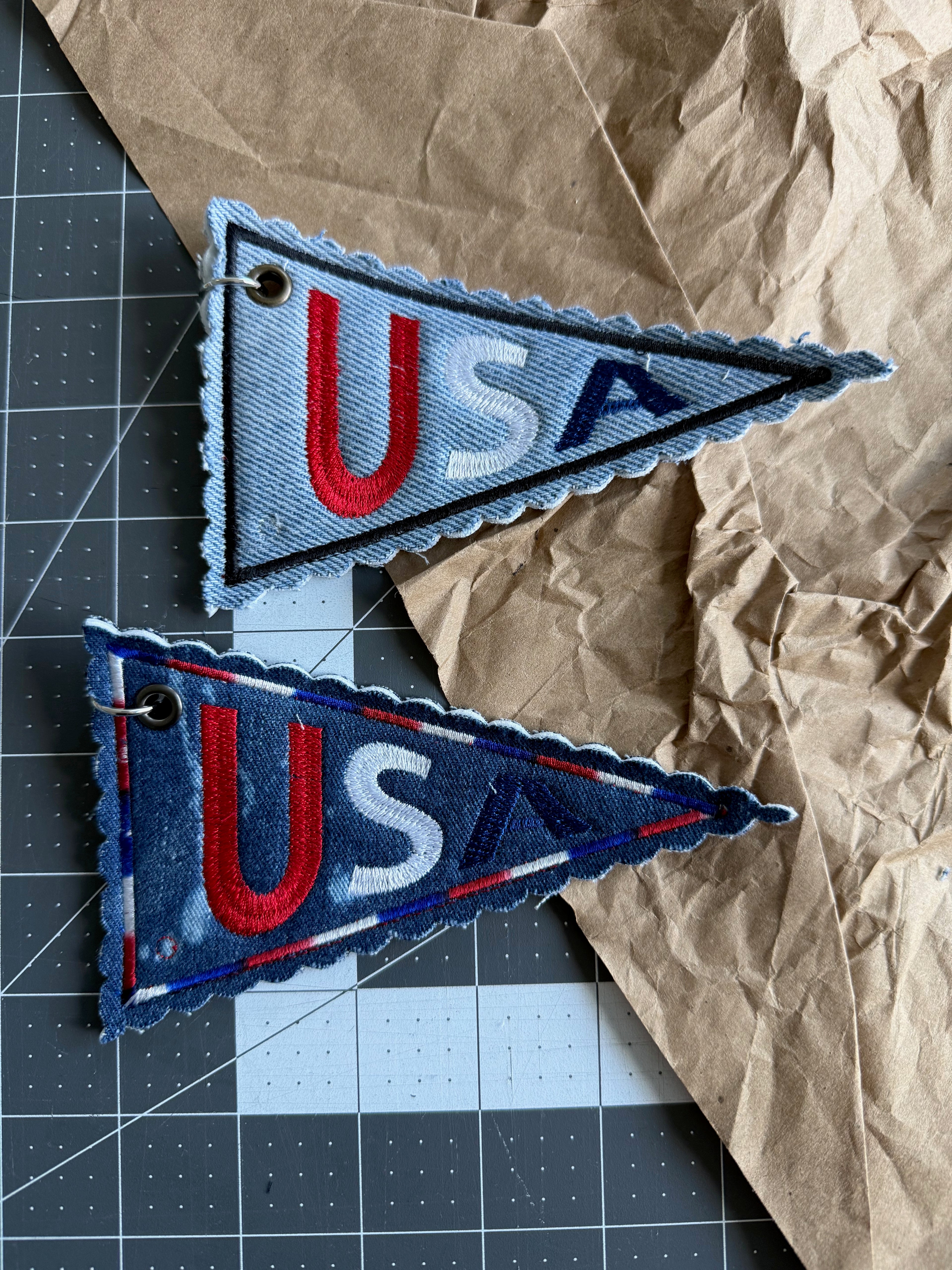 🗝️ USA Pennant Embroidered Bag Charm